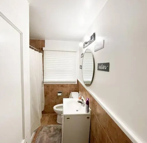 Hidden Gem W1 King Bed &2 Queens Villa *