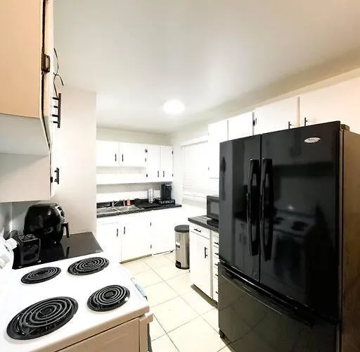 Hidden Gem W1 King Bed &2 Queens Villa *